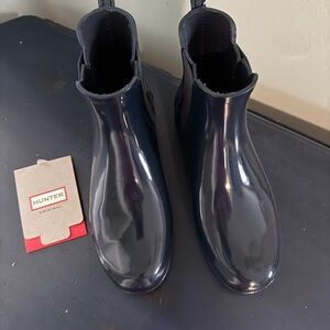 Hunter Glossy Blue Ankle Boots size 7 new